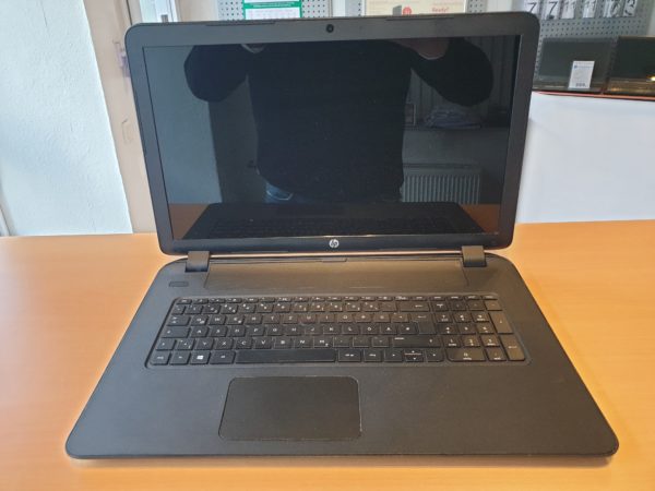HP Pavillion 17,3"
