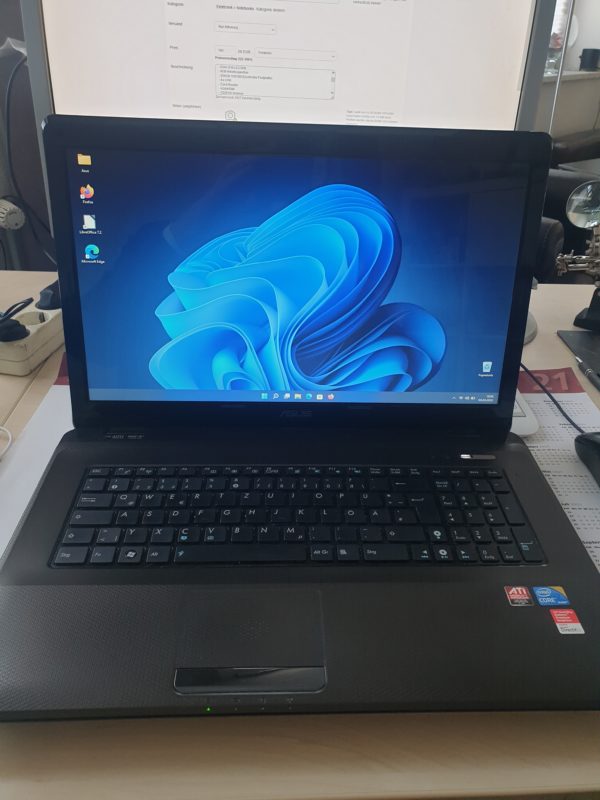 ASUS X72J